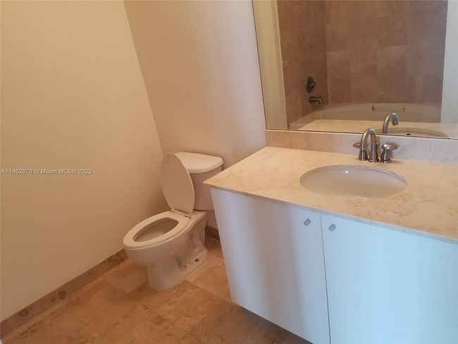 APT-304 - 2100 Van Buren St, Condo with 1 bedrooms, 1 bathrooms and null parking in Hollywood FL | Image 8