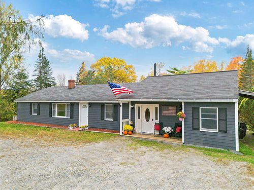 733 Middle Road, Skowhegan, ME, 04976 | Card Image