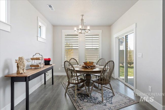 300 S Adventure Way, House other with 3 bedrooms, 2 bathrooms and 2 parking in Kuna ID | Image 5