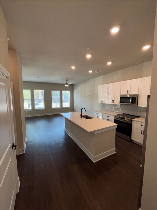 0230-111 Town Pl, Fairview, TX, 75069-0203 | Card Image