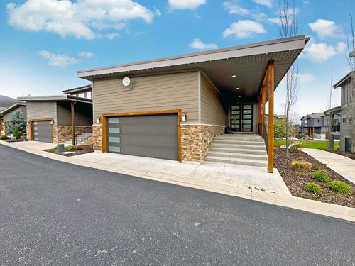 6370 E 820 S, Huntsville, UT, 84317-6800 | Card Image