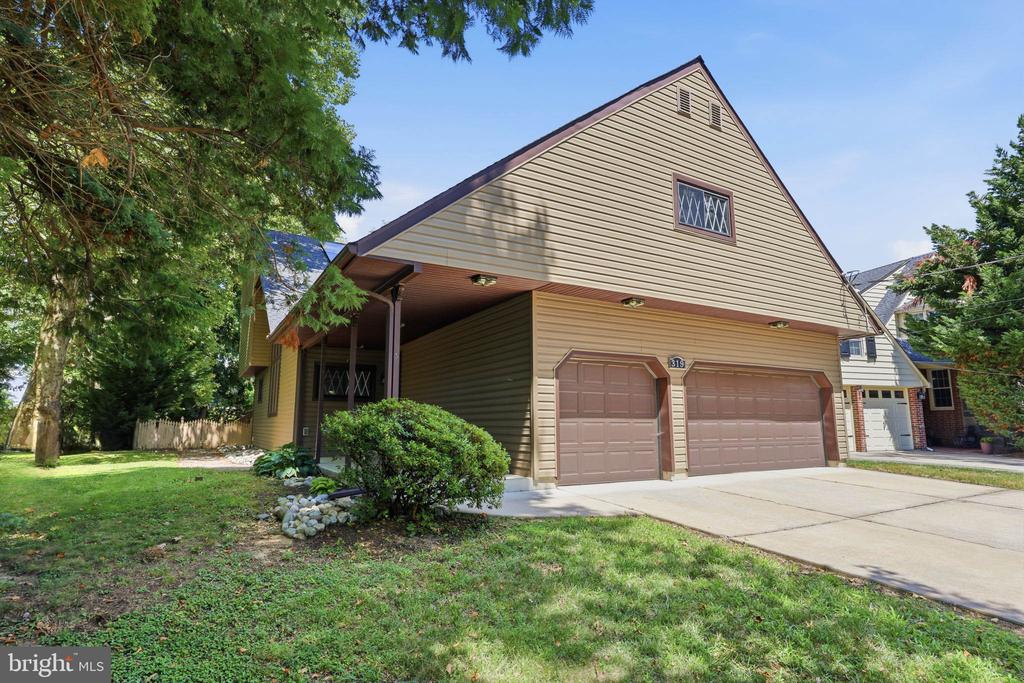 Residential in OAKLYN