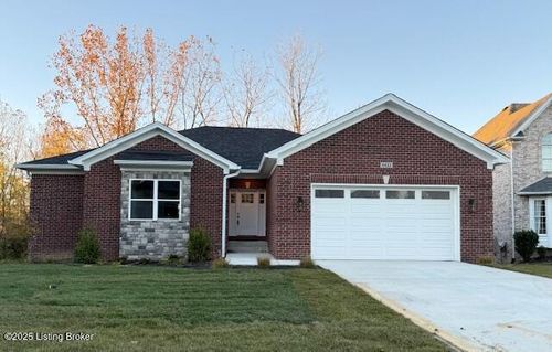 4423 Stone Wynde Dr, Louisville, KY, 40272-7222 | Card Image