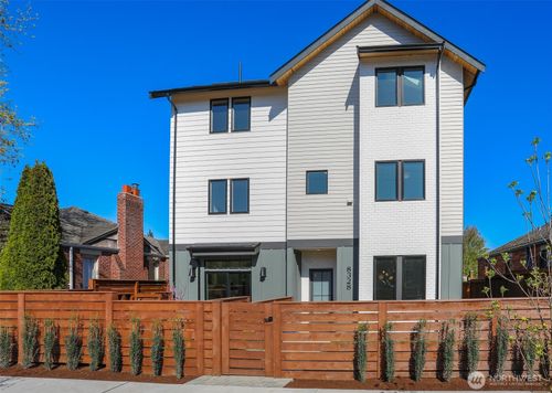 8328 24th Ave Nw, Seattle, WA, 98117-4439 | Card Image