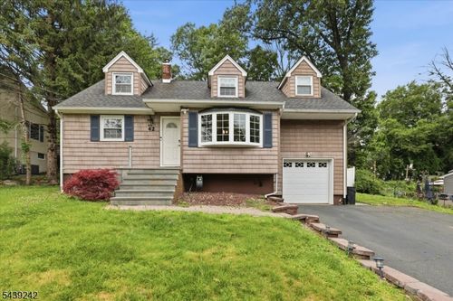 42 Virginia Ave, Lake Hopatcong, NJ, 07849-1530 | Card Image