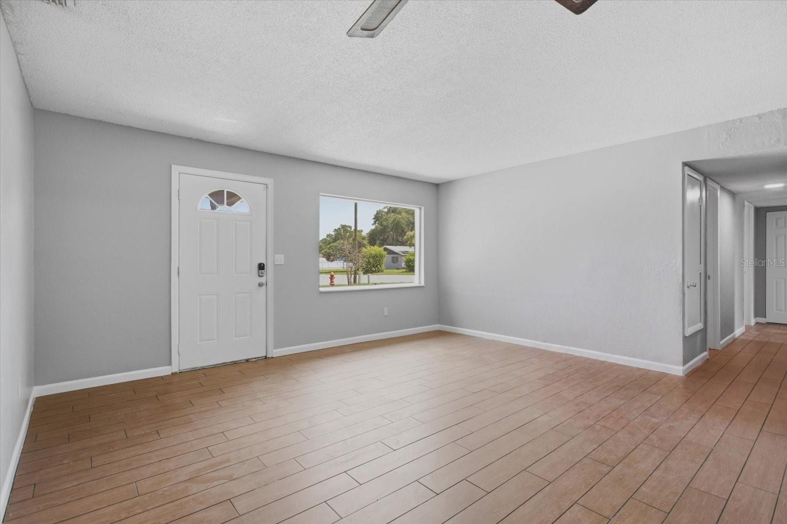 Residential in APOPKA 2