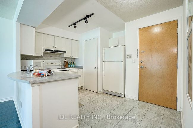 711 - 600 Queens Quay W, Condo with 1 bedrooms, 1 bathrooms and null parking in Toronto ON | Image 5