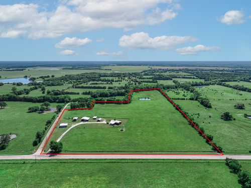 3266 Farm Road 1159, Clarksville, TX, 75426-7069 | Card Image