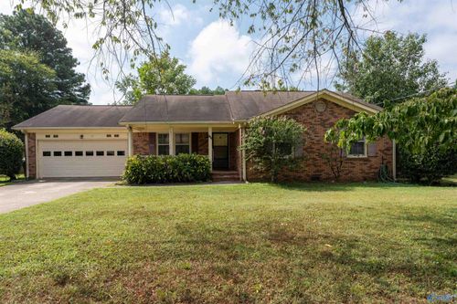 111 Grayson Ave, Madison, AL, 35758-1710 | Card Image