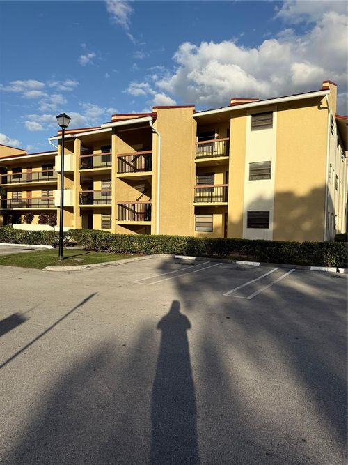 2075-2075 Coral Ridge Dr, Coral Springs, FL, 33071-7837 | Card Image