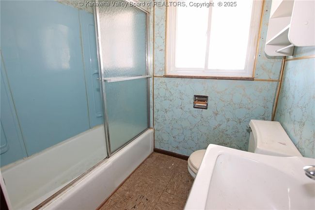 2207 W Virginia Ave, Home with 0 bedrooms, 0 bathrooms and null parking in Dunbar WV | Image 46