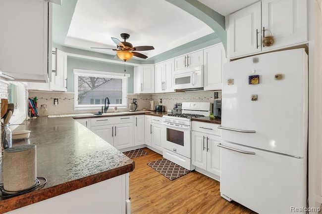 View of newly remodeled kitchen | Image 10