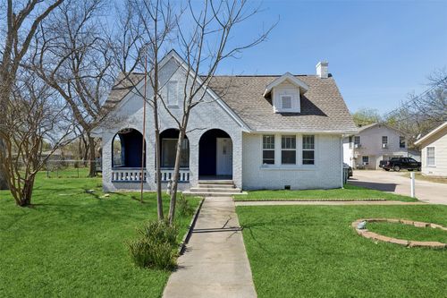 1401 Bolivar St, Denton, TX, 76201-3011 | Card Image