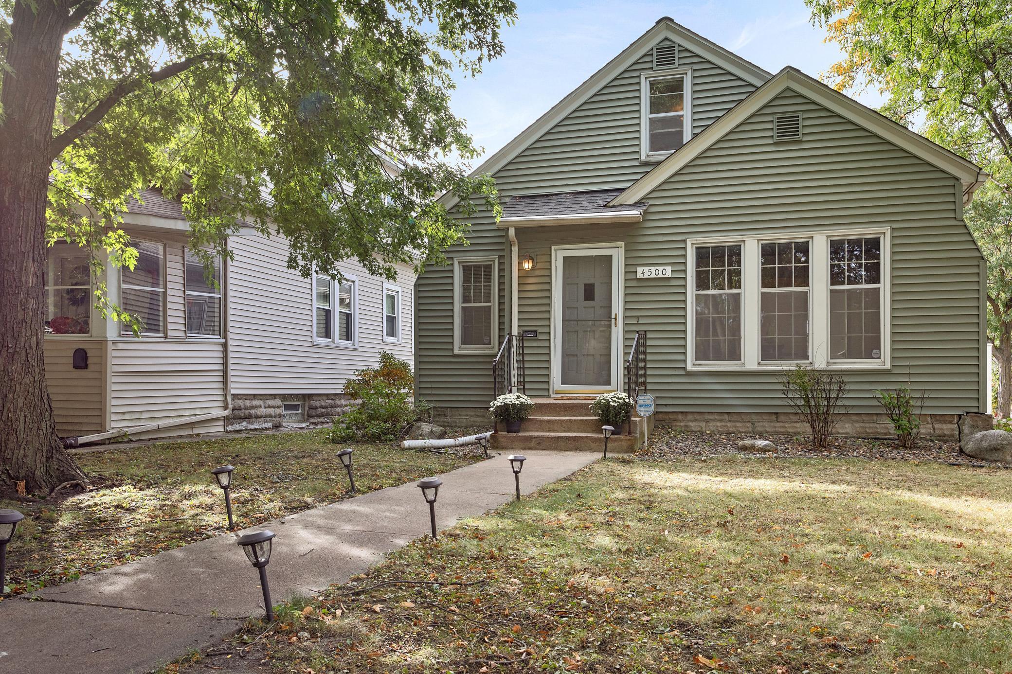 32nd Ave, Minneapolis, MN 55406