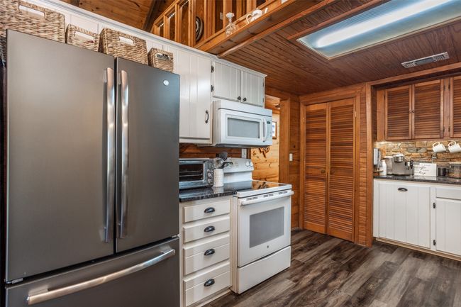 101 Easy St, House other with 4 bedrooms, 2 bathrooms and null parking in Valley View TX | Image 13