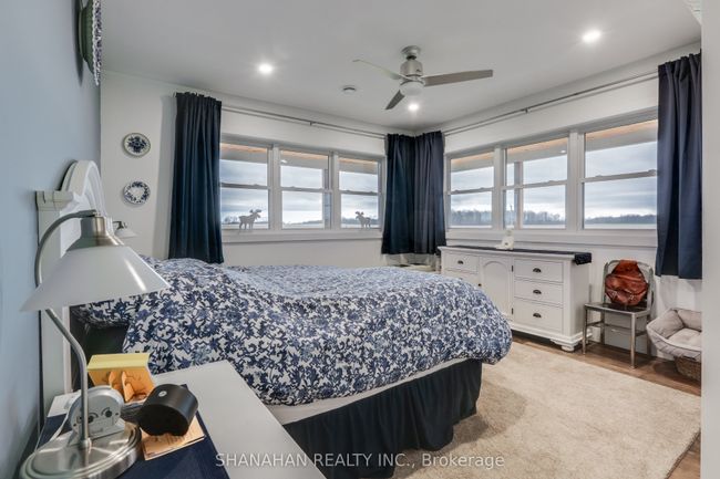 1575 Dobbyn Rd, House other with 2 bedrooms, 2 bathrooms and 20 parking in Alvinston ON | Image 16