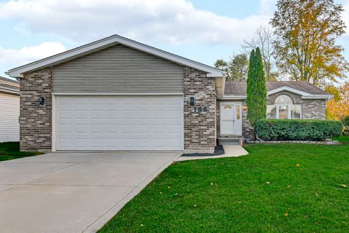 186 Cedarwood Dr, Steger, IL, 60475-1573 | Card Image