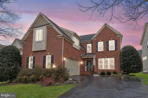 8717 Flowering Dogwood Ln, LORTON, VA, 22079-5602 | Card Image