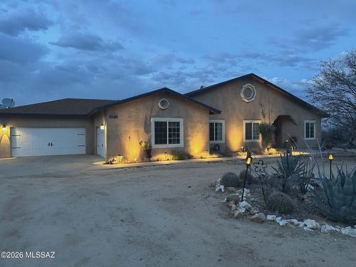 7530 W Bucking Horse Road, Sahuarita, AZ, 85629 | Card Image