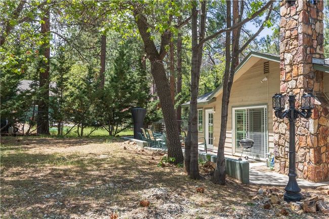 682 Maple Ln, House other with 3 bedrooms, 2 bathrooms and null parking in Sugarloaf CA | Image 24