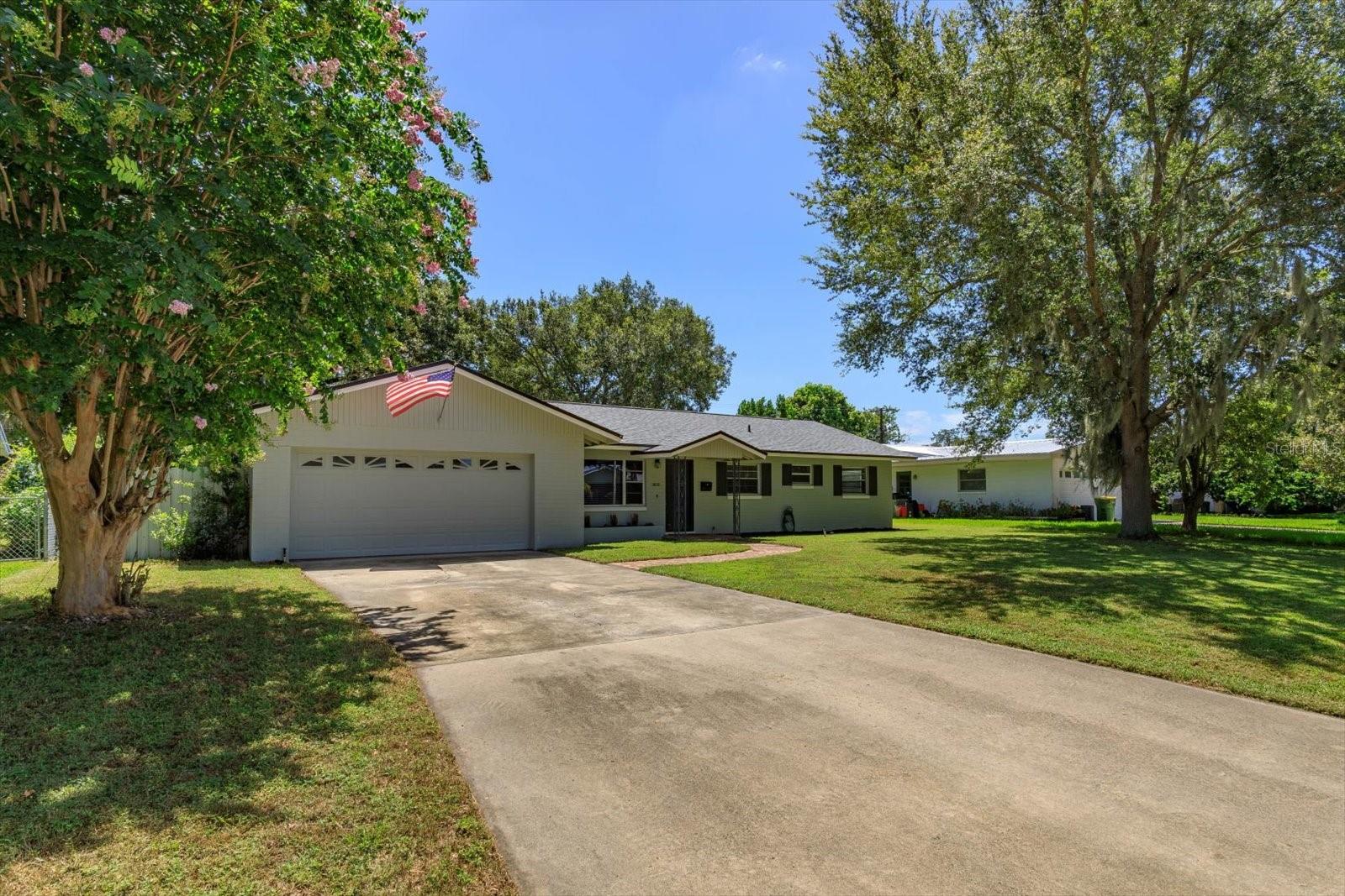 Saint Michael Ave, Belle Isle, FL 32812