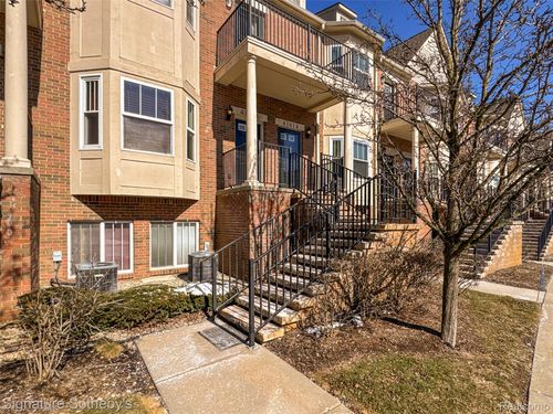 57-41614 Hamlet Ln, Novi, MI, 48375-1859 | Card Image