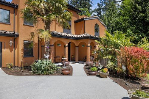 10129 35th Ave Se, Everett, WA, 98208-3112 | Card Image