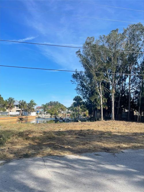 0 Mccray Dr, Hudson, FL, 34667 | Card Image