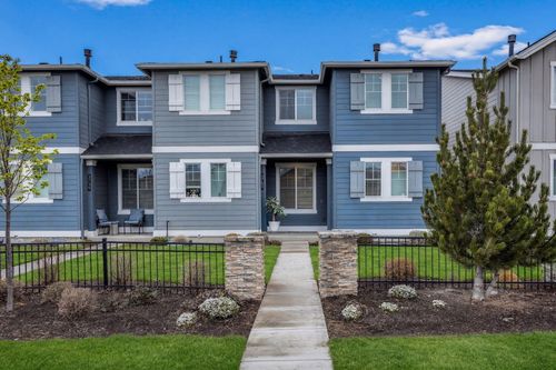 3741 Eagle Rd, Bend, OR, 97701-7306 | Card Image