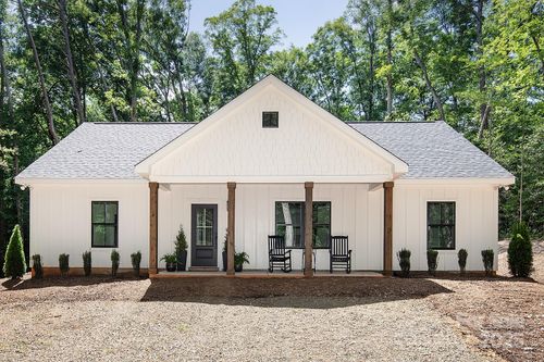 676 Chapel Hill Dr, Troy, NC, 27371 | Card Image