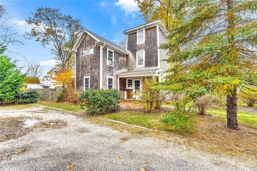 a-52 County Rd, Barrington, RI, 02806-4518 | Card Image