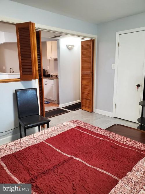 basement-suite-1114 Clarke St, HERNDON, VA, 20170-3113 | Card Image