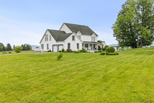 211 Cricket Hill Rd, Dover Plains, NY, 12522-5804 | Card Image