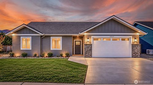 2503 Plateau Drive, East Wenatchee, WA, 98802 | Card Image