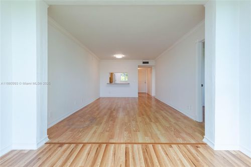 apt-210-9420 Poinciana Pl, Davie, FL, 33324-4841 | Card Image