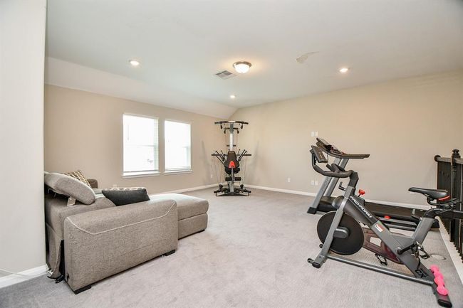 2626 Summer Indigo Trl, House other with 5 bedrooms, 3 bathrooms and 2 parking in Pearland TX | Image 27