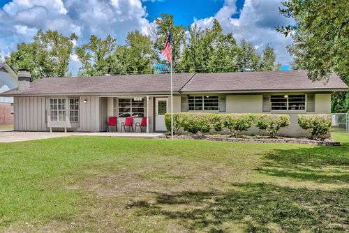 375 Neel Ave, Lumberton, TX, 77657-9568 | Card Image