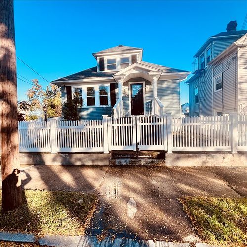 130 N County St, East Providence, RI, 02914-2512 | Card Image