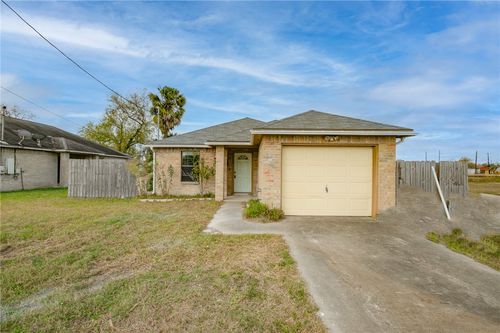 400 Avenue B, Sinton, TX, 78387 | Card Image