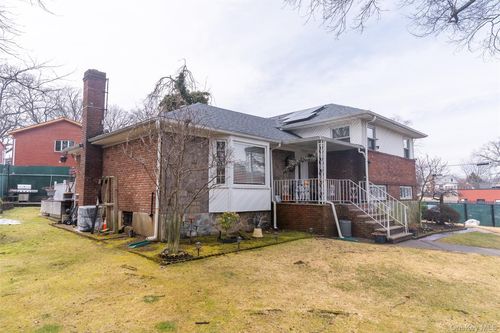 86-34 Francis Lewis Boulevard, New York, NY, 11432 | Card Image