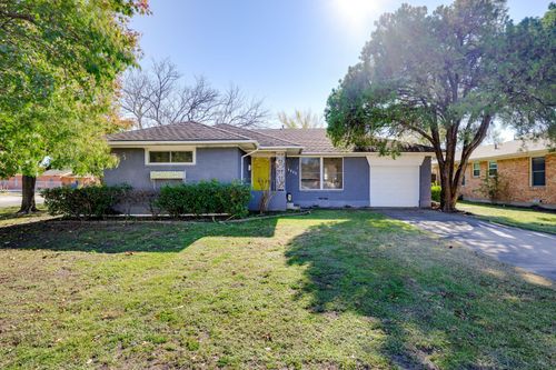 2650 Klondike Dr, Dallas, TX, 75228-4022 | Card Image