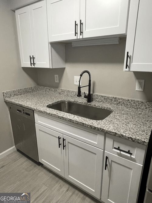 1818 Huntingdon Chase, Sandy Springs, GA, 30350-4932 | Card Image