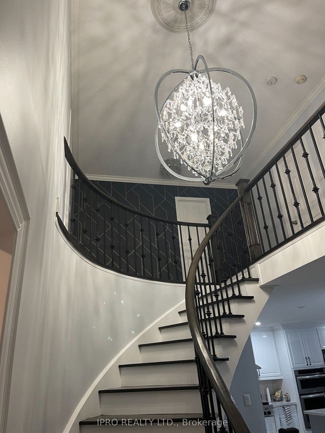 2438 King Forrest Dr, House other with 5 bedrooms, 5 bathrooms and 2 parking in Mississauga ON | Image 9