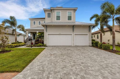 5718 Title Row Dr, BRADENTON, FL, 34210-4075 | Card Image