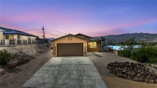 1645 Williams Way, Bullhead City, AZ, 86442-7240 | Card Image