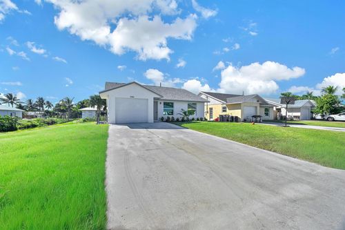 5584 Se Katharine Ave, Stuart, FL, 34997-8071 | Card Image