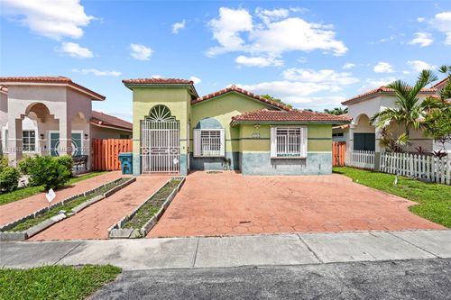 12356 Nw 98th Pl, Hialeah Gardens, FL, 33018-2960 | Card Image