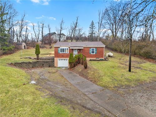 134 Baldwin Rd, Carnegie, PA, 15106-1504 | Card Image