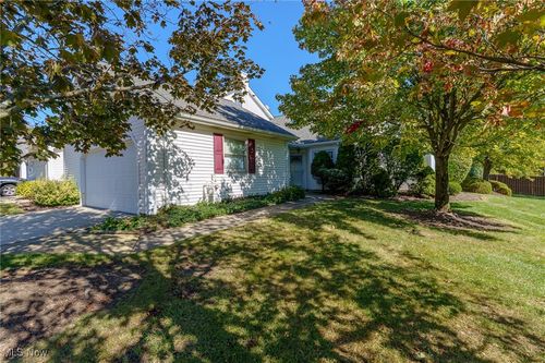 6632 Hidden Lake Trl, Brecksville, OH, 44141-3174 | Card Image