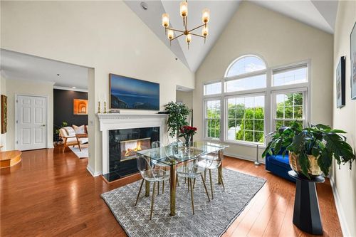 2404-3636 Habersham Rd Nw, Atlanta, GA, 30305-1196 | Card Image